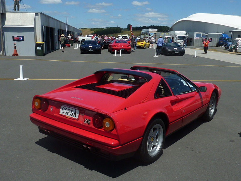 Illustration for article titled Ferraris at the NZ Festival of Motor Racing